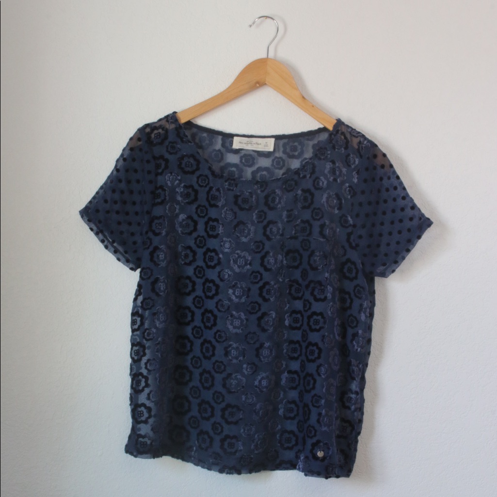Abercrombie And Fitch Blue Floral Top Sz: M
